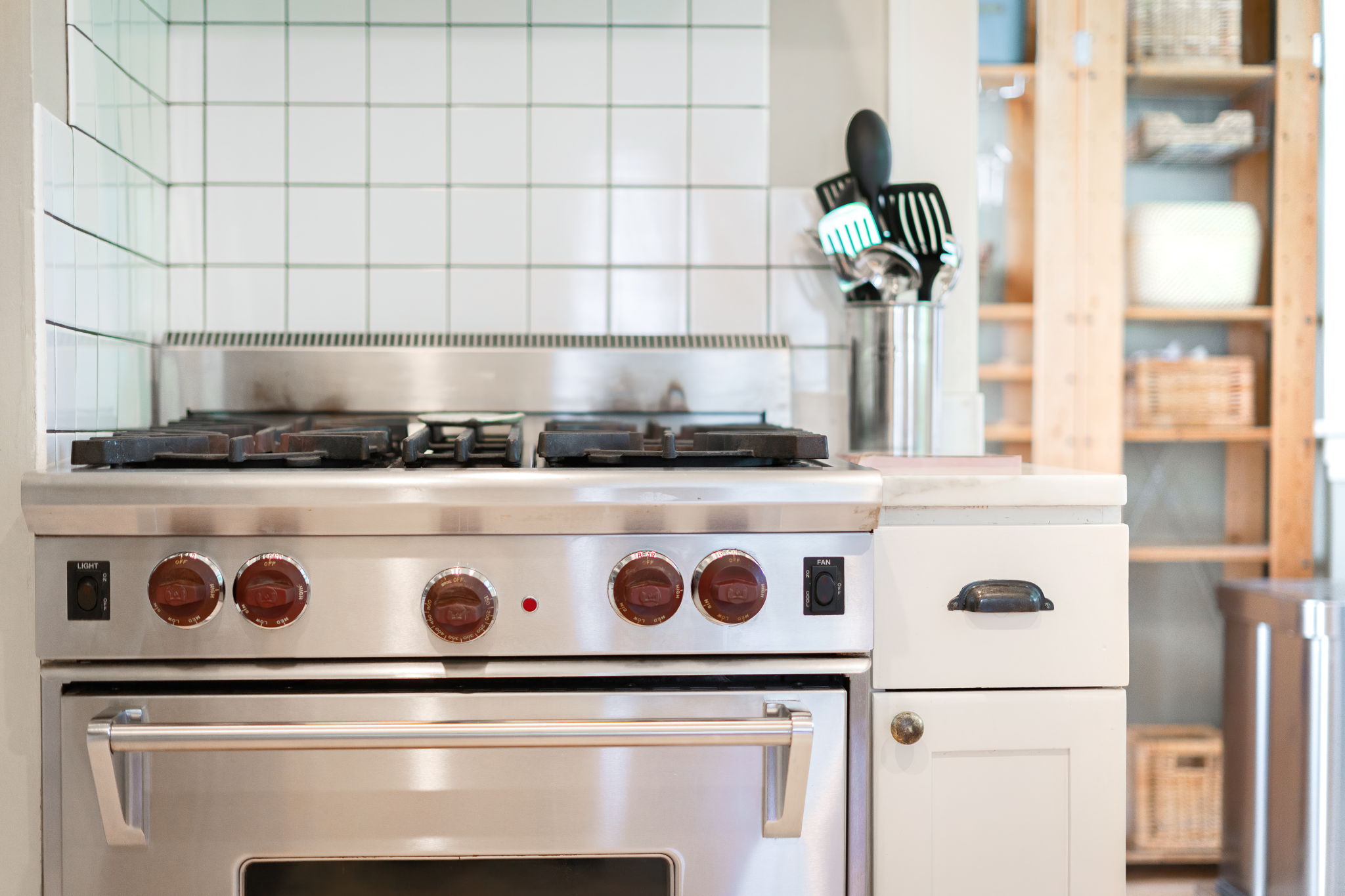 Kitchen Range Close